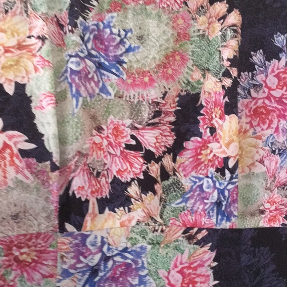 Dress - Picture 3 of 5